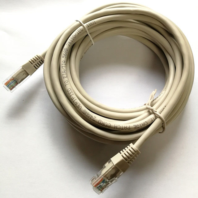 Καλώδιο σκοινιού μπαλωμάτων Ethernet δικτύων UTP Cat5e Rj45 σε RJ45 κίτρινο