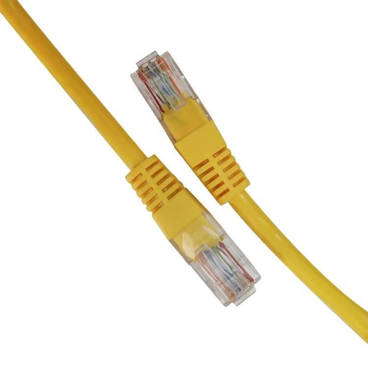 Κίτρινο καλώδιο Cat5e Ethernet σκοινιού μπαλωμάτων καλωδίων UTP Cat5 για τον υπολογιστή και το δρομολογητή