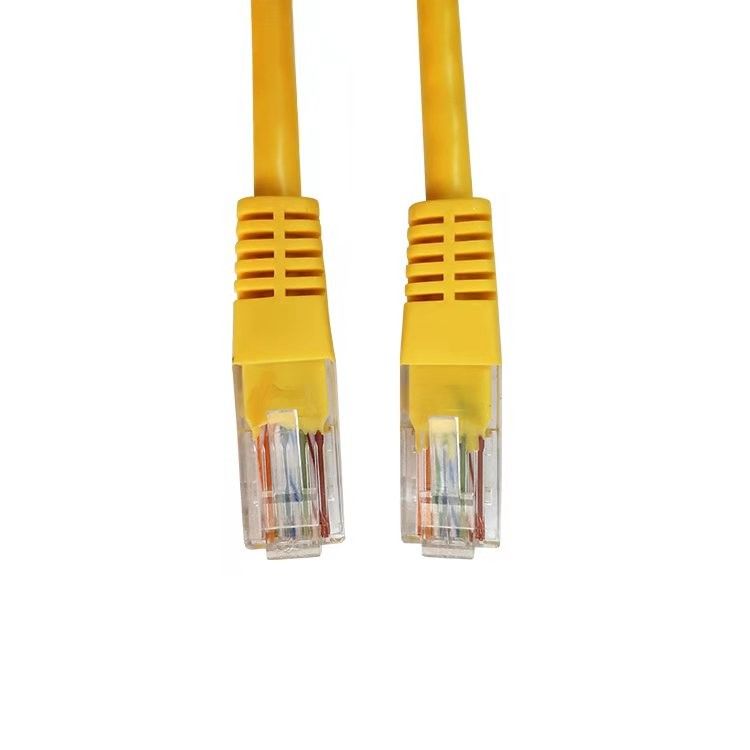 Κίτρινο καλώδιο Cat5e Ethernet σκοινιού μπαλωμάτων καλωδίων UTP Cat5 για τον υπολογιστή και το δρομολογητή