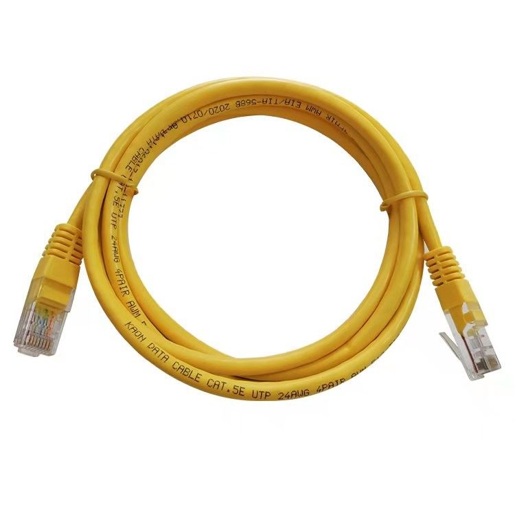Κίτρινο καλώδιο Cat5e Ethernet σκοινιού μπαλωμάτων καλωδίων UTP Cat5 για τον υπολογιστή και το δρομολογητή